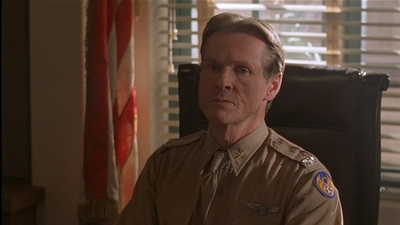 ROSWELL_-_E2X04_SUMMER_OF_47_0511.jpg