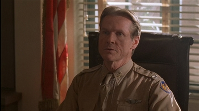 ROSWELL_-_E2X04_SUMMER_OF_47_0517.jpg