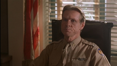 ROSWELL_-_E2X04_SUMMER_OF_47_0525.jpg