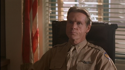 ROSWELL_-_E2X04_SUMMER_OF_47_0531.jpg