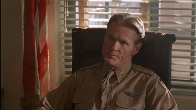 ROSWELL_-_E2X04_SUMMER_OF_47_0580.jpg