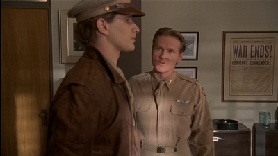 ROSWELL_-_E2X04_SUMMER_OF_47_0700.jpg