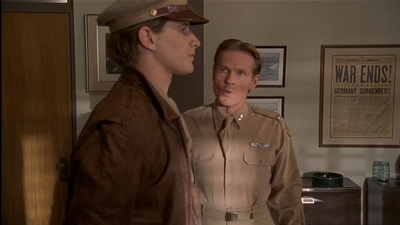 ROSWELL_-_E2X04_SUMMER_OF_47_0701.jpg
