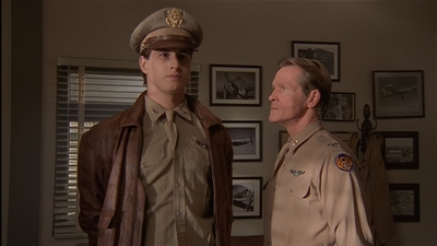 ROSWELL_-_E2X04_SUMMER_OF_47_0850.jpg