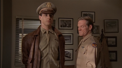 ROSWELL_-_E2X04_SUMMER_OF_47_0877.jpg