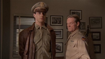 ROSWELL_-_E2X04_SUMMER_OF_47_0881.jpg