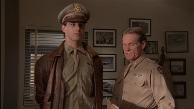 ROSWELL_-_E2X04_SUMMER_OF_47_0897.jpg