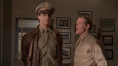 ROSWELL_-_E2X04_SUMMER_OF_47_0922.jpg