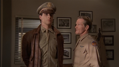 ROSWELL_-_E2X04_SUMMER_OF_47_0980.jpg