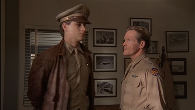 ROSWELL_-_E2X04_SUMMER_OF_47_0989.jpg
