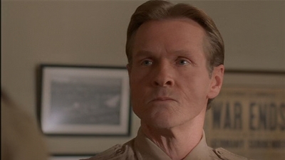 ROSWELL_-_E2X04_SUMMER_OF_47_1003.jpg