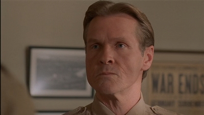 ROSWELL_-_E2X04_SUMMER_OF_47_1008.jpg