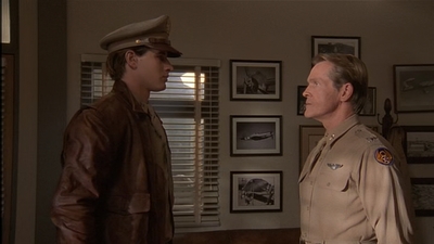 ROSWELL_-_E2X04_SUMMER_OF_47_1010.jpg