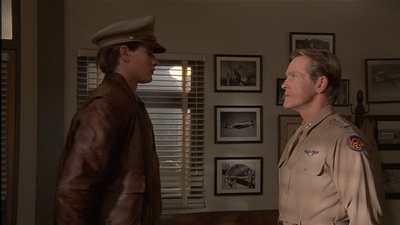 ROSWELL_-_E2X04_SUMMER_OF_47_1014.jpg