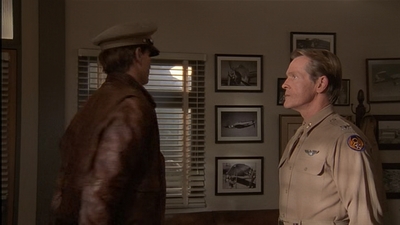 ROSWELL_-_E2X04_SUMMER_OF_47_1016.jpg