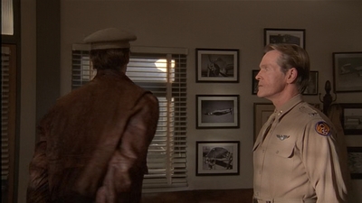 ROSWELL_-_E2X04_SUMMER_OF_47_1018.jpg