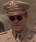 ROSWELL_-_E2X04_SUMMER_OF_47_0400.jpg