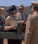 ROSWELL_-_E2X04_SUMMER_OF_47_0428.jpg