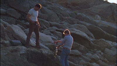 ROSWELL_-_E2X07_WIPEOUT_057.jpg