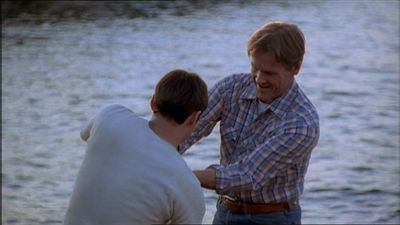 ROSWELL_-_E2X07_WIPEOUT_075.jpg