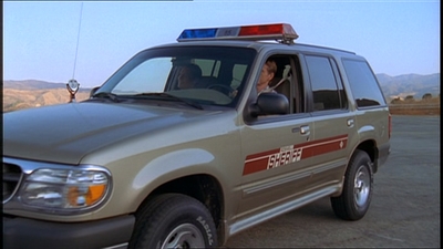 ROSWELL_-_E2X07_WIPEOUT_131.jpg