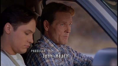 ROSWELL_-_E2X07_WIPEOUT_196.jpg