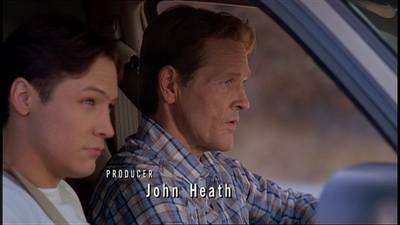 ROSWELL_-_E2X07_WIPEOUT_200.jpg
