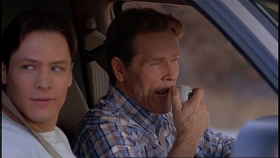 ROSWELL_-_E2X07_WIPEOUT_207.jpg