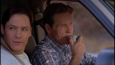 ROSWELL_-_E2X07_WIPEOUT_208.jpg