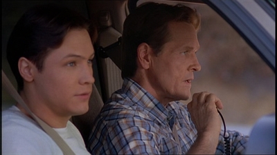 ROSWELL_-_E2X07_WIPEOUT_215.jpg