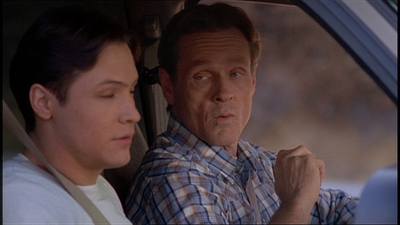 ROSWELL_-_E2X07_WIPEOUT_216.jpg