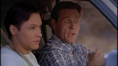 ROSWELL_-_E2X07_WIPEOUT_218.jpg