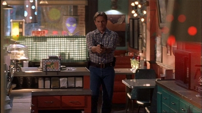 ROSWELL_-_E2X07_WIPEOUT_271.jpg