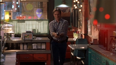 ROSWELL_-_E2X07_WIPEOUT_273.jpg