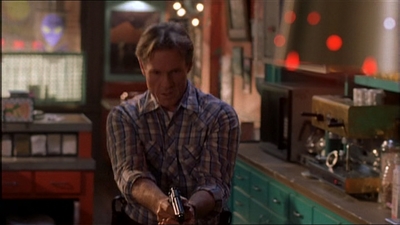 ROSWELL_-_E2X07_WIPEOUT_280.jpg