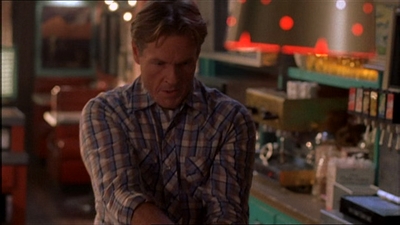 ROSWELL_-_E2X07_WIPEOUT_284.jpg