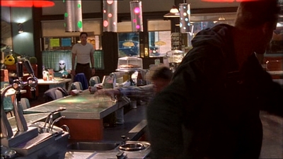 ROSWELL_-_E2X07_WIPEOUT_287.jpg