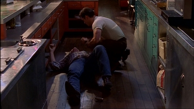 ROSWELL_-_E2X07_WIPEOUT_294.jpg