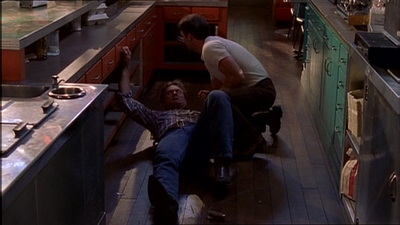ROSWELL_-_E2X07_WIPEOUT_299.jpg
