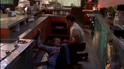 ROSWELL_-_E2X07_WIPEOUT_303.jpg