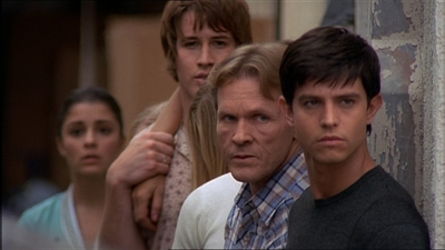 ROSWELL_-_E2X07_WIPEOUT_348.jpg