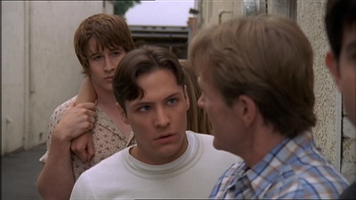 ROSWELL_-_E2X07_WIPEOUT_405.jpg