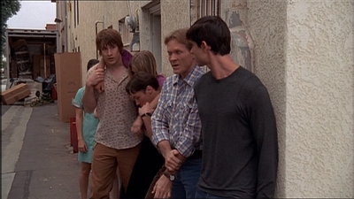 ROSWELL_-_E2X07_WIPEOUT_425.jpg
