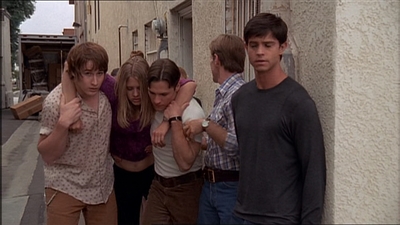 ROSWELL_-_E2X07_WIPEOUT_437.jpg