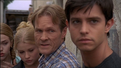 ROSWELL_-_E2X07_WIPEOUT_441.jpg
