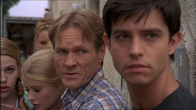 ROSWELL_-_E2X07_WIPEOUT_443.jpg