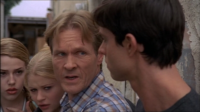 ROSWELL_-_E2X07_WIPEOUT_447.jpg