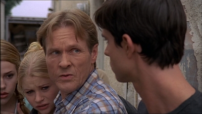 ROSWELL_-_E2X07_WIPEOUT_450.jpg