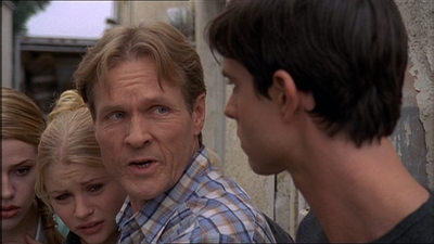 ROSWELL_-_E2X07_WIPEOUT_453.jpg