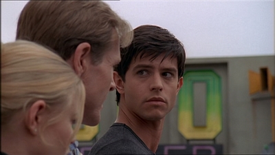 ROSWELL_-_E2X07_WIPEOUT_462.jpg